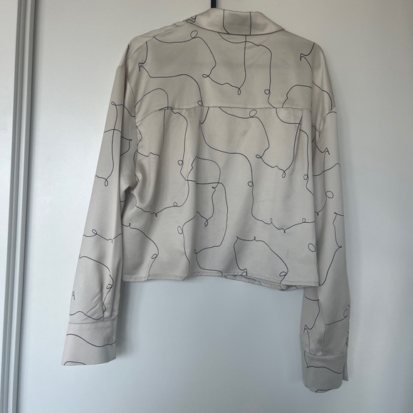 Dynamite Cream Button-Up Blouse - Picture 2 of 2